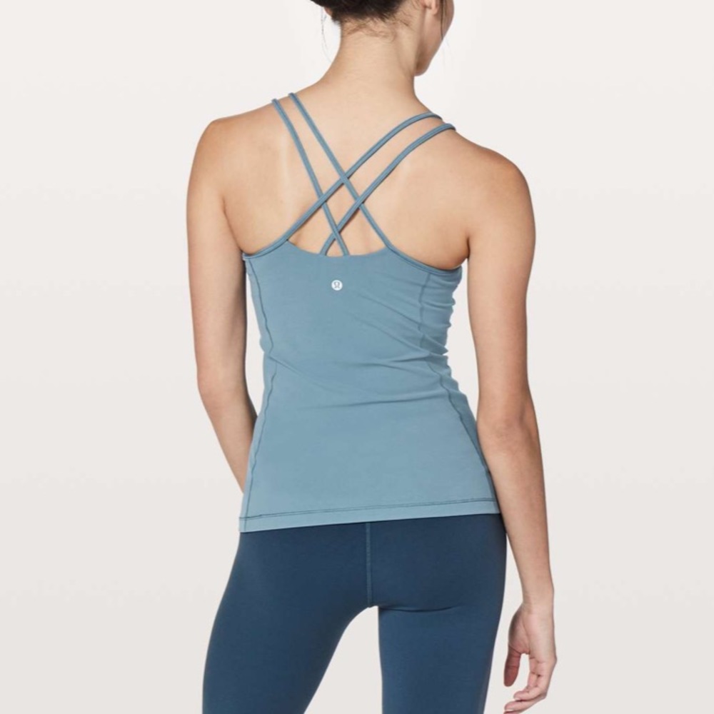 Lululemon Free To Be tank